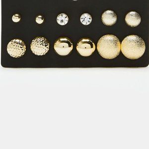 6 Pair of Golden Stud Earrings